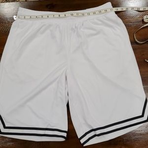 Men's basketball shorts